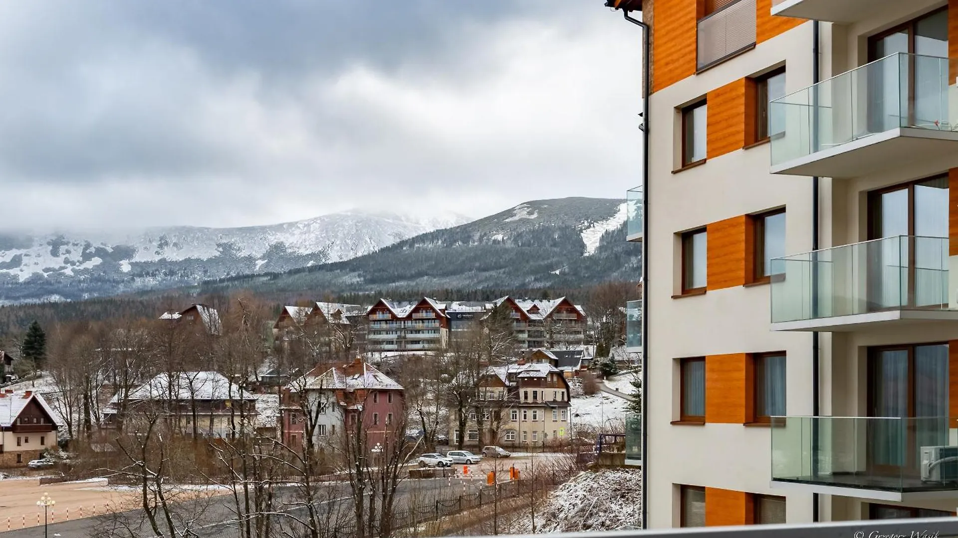 Apartament Black Pearl - Klimatyzacja, Widok Na Sniezke, Obok Aquaparku, Blisko Do Wang By Apartamenty W Karkonoszach Karpacz Apartamento